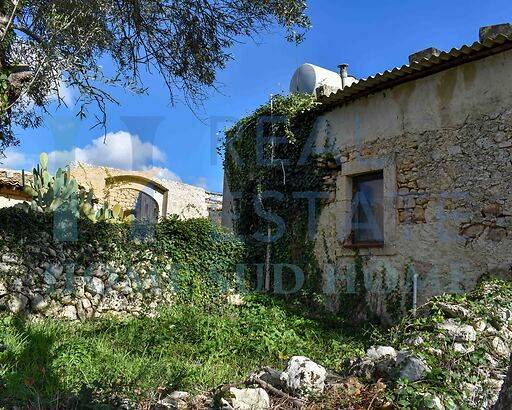 Casa Rupestre